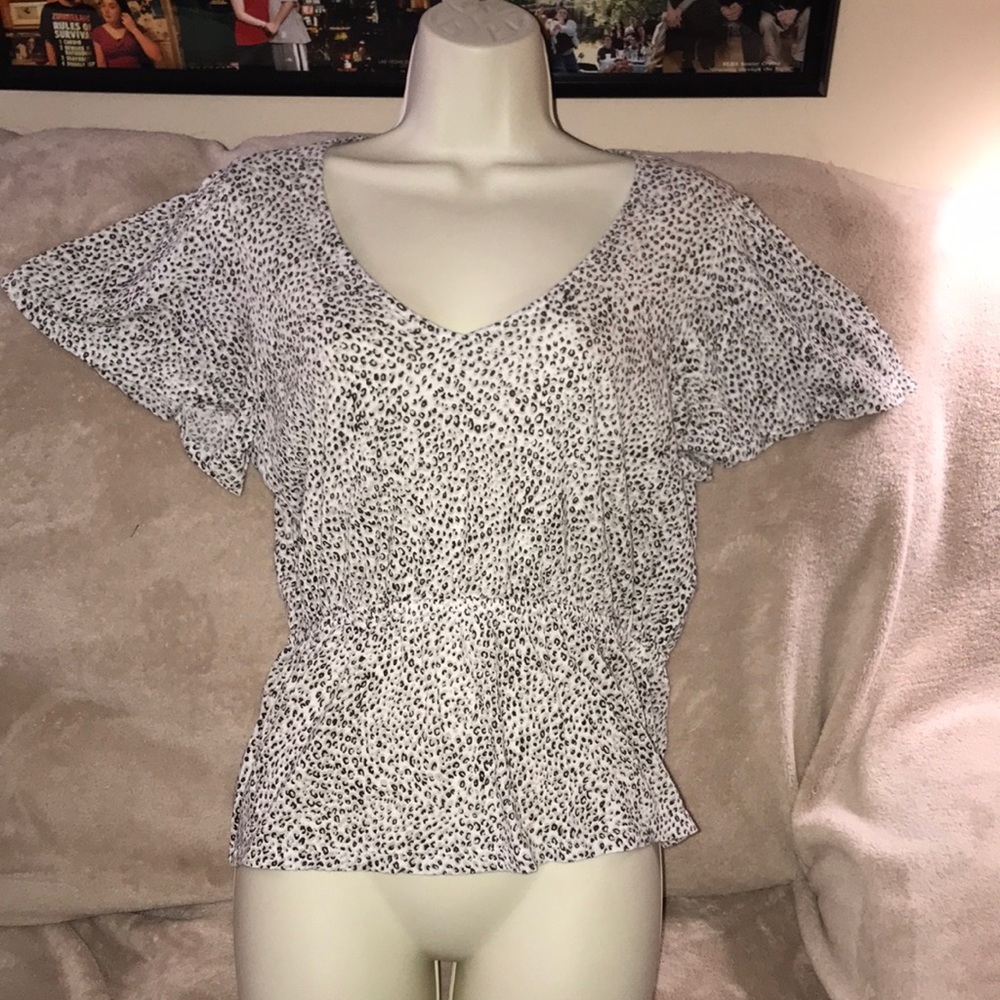 Lucky brand medium black white grey animal print top 💕